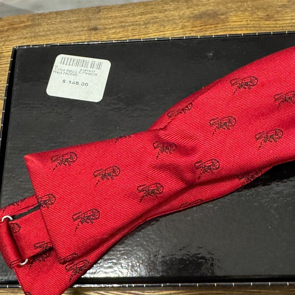 Mens Cajun Crayfish Crawdads Red Black Silk Bow Tie Cummerbund Formal Tuxedo Set - Picture 5 of 8